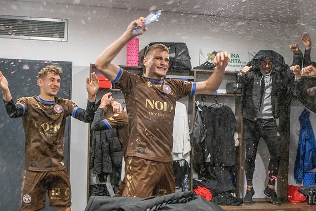 他有机会沉 他有机会沉